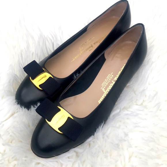 Salvatore Ferragamo Shoes - Salvatore Ferragamo leather loafers, made in Italy